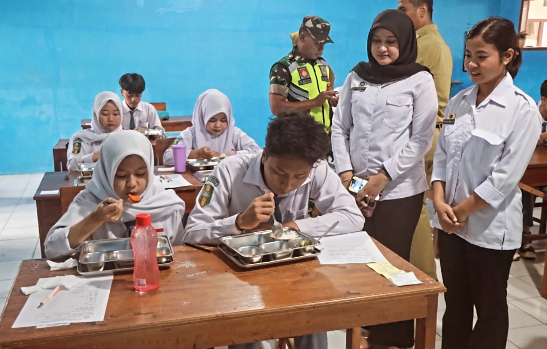 Santri Ponpes Mulai Terima MBG, Diharapkan Segera Jangkau Seluruh Desa