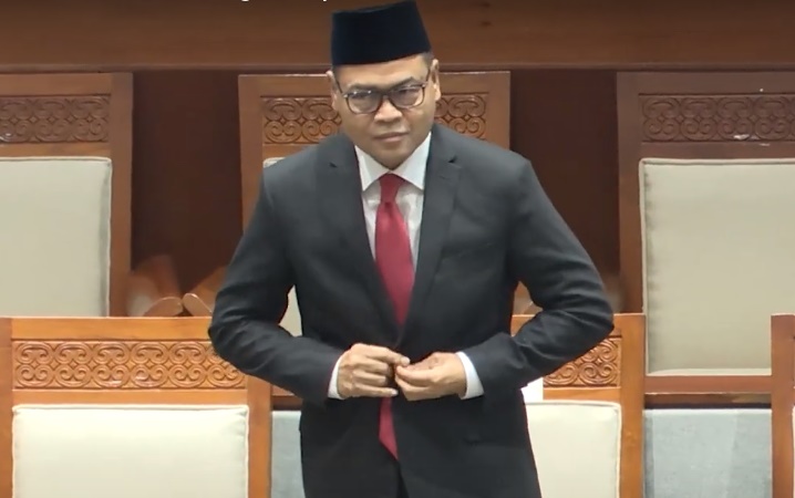 DPR Pilih Ricky Perdana Gozali Sebagai Deputi Gubernur Bank Indonesia