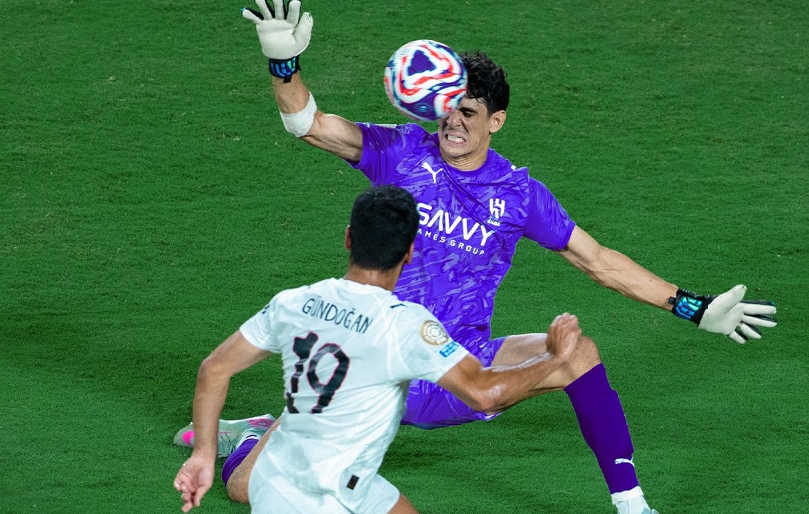 Al-Hilal Bikin Kejutan, Singkirkan Manchester City, Kiper Yassine Bounou Lakukan 11 Penyelamatan
