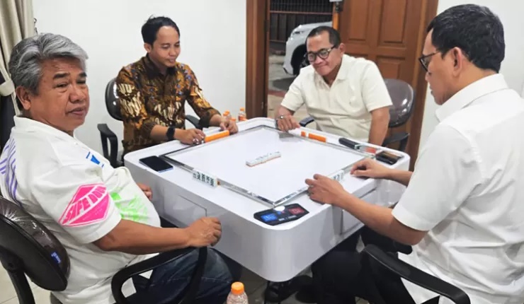 DPR Kecewa Menhut Main Domino dengan Sosok yang Pernah Berperkara dalam Pembalakan Liar