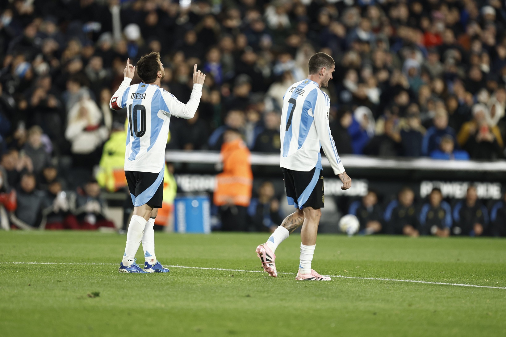 Lionel Messi Cetak 2 Gol, Argentina Gilas Venezuela 3-0