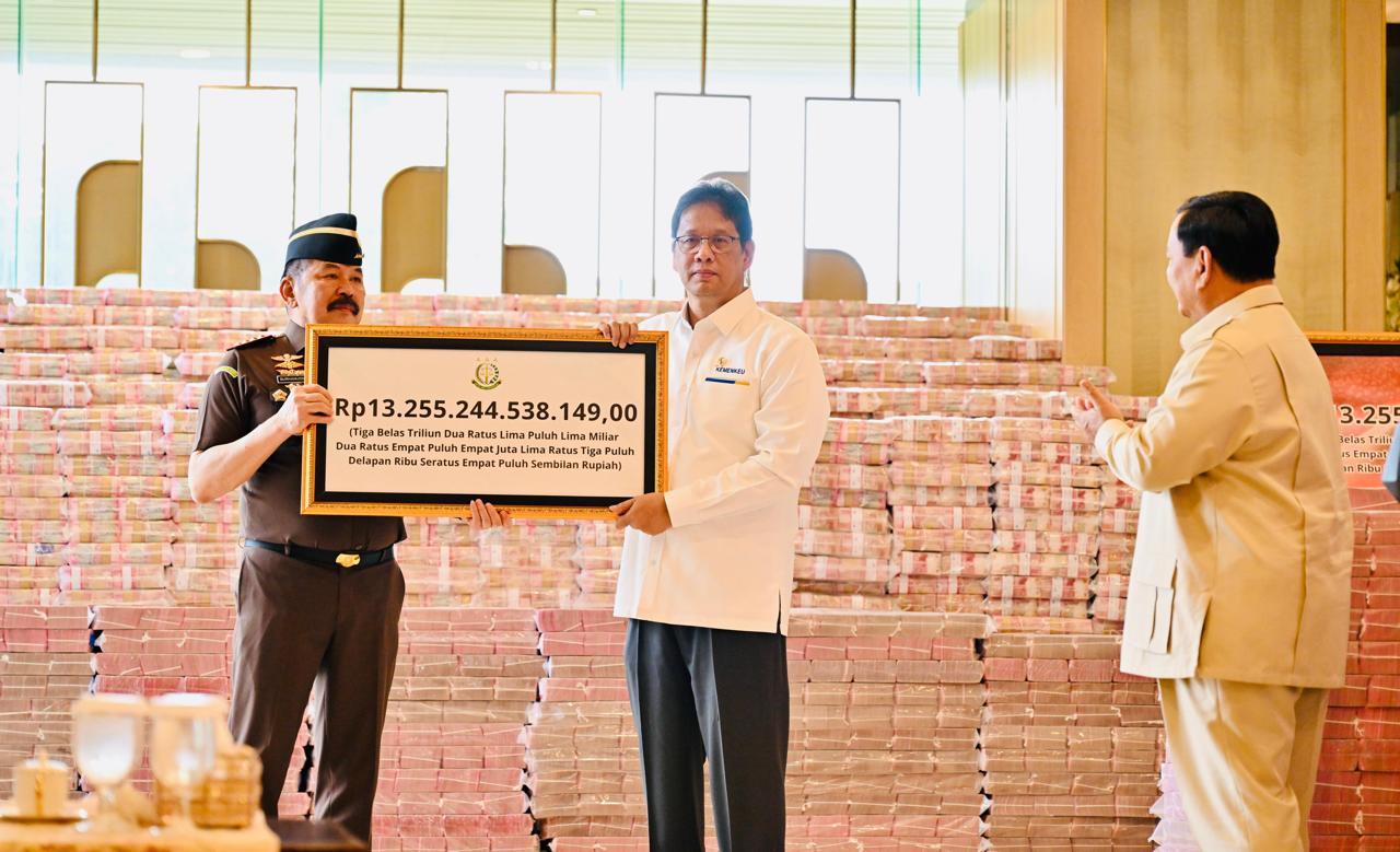 Kejagung Serahkan Uang Pengganti Kerugian Negara Perkara CPO Rp13,25 Triliun ke Menkeu