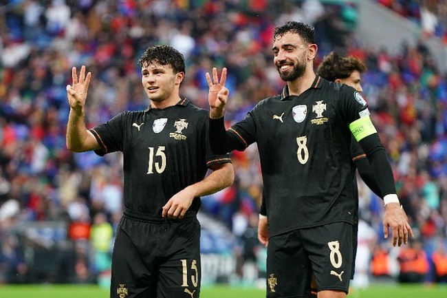 Portugal Pesta Gol, Lumat Armenia 9-1