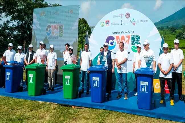 Kemenpar Terus Gaungkan Gerakan Wisata Bersih