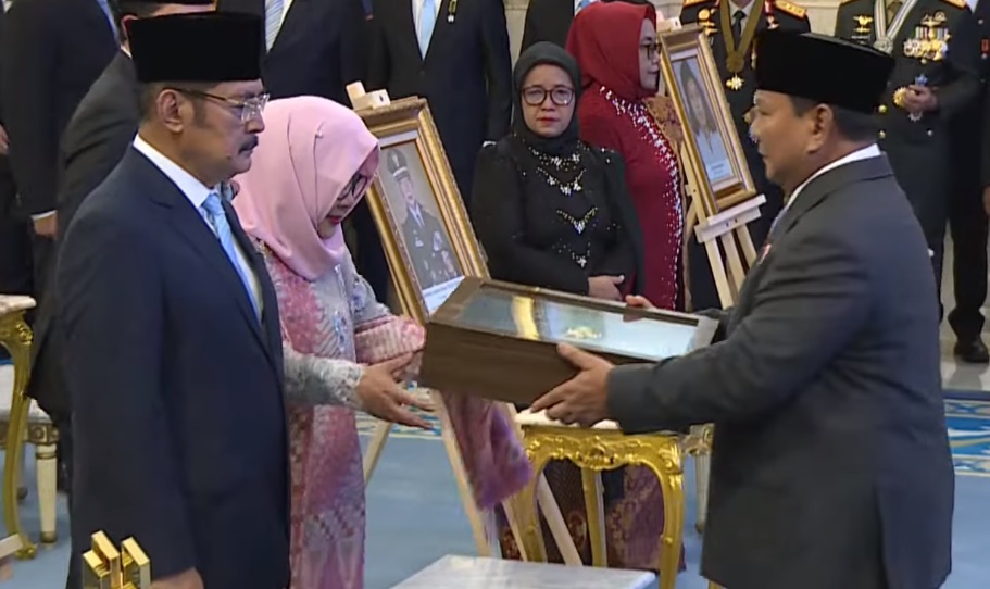 Daftar 10 Tokoh yang Dianugerahi Gelar Pahlawan Nasional Tahun 2025, Ada Gus Dur dan Soeharto