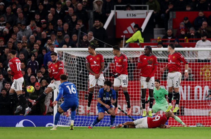 Drama 8 Gol, Manchester United dan Bournemouth Berbagi Angka