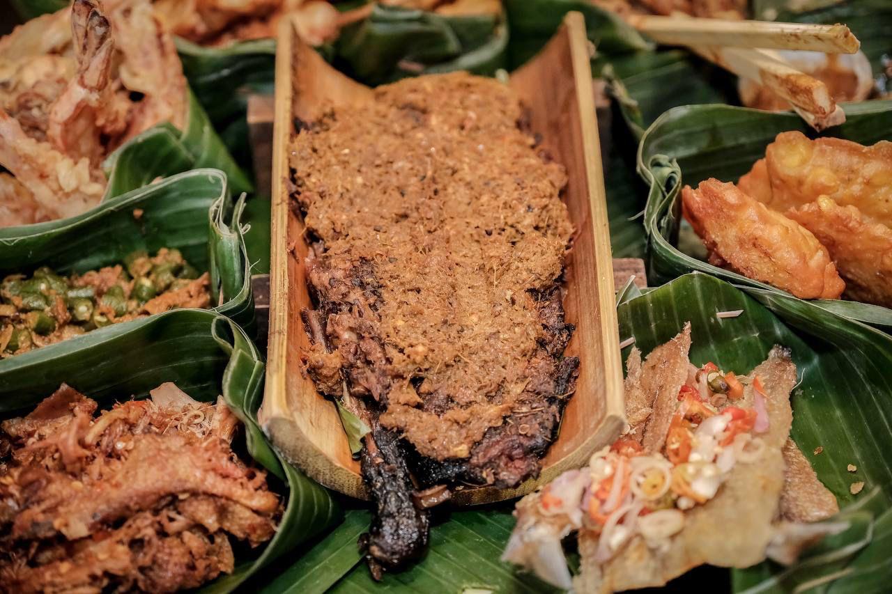 Kemenpar Luncurkan Katalog “Paket Tur Gastronomi” 