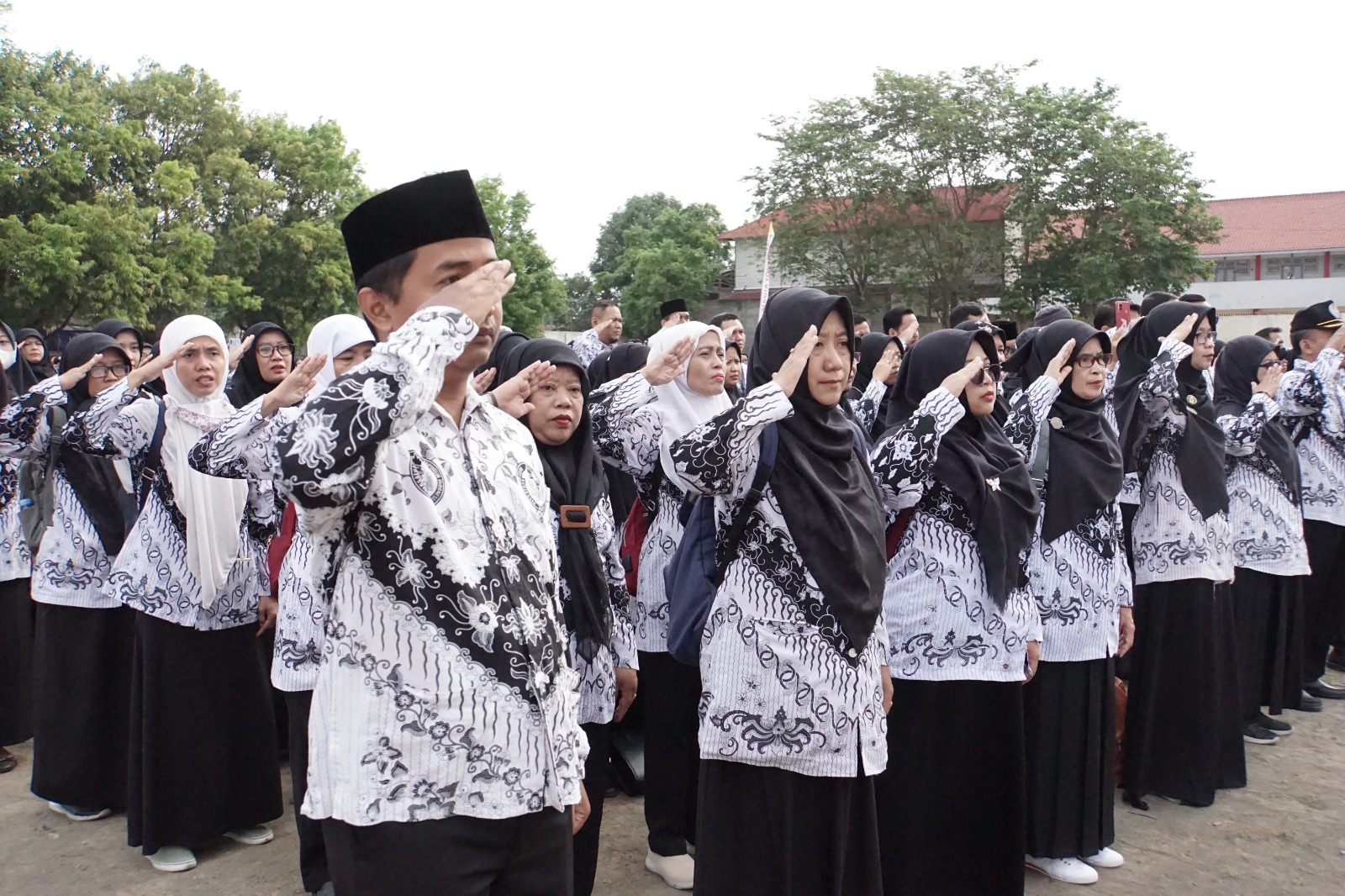 Jangan Bedakan Guru Negeri dan Swasta untuk Diangkat Jadi ASN PPPK