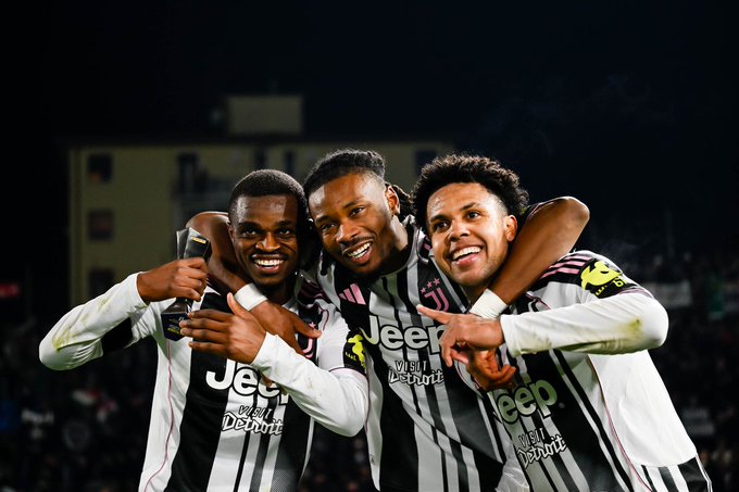 Juventus Tembus 3 Besar, Bekuk Pisa 0-2