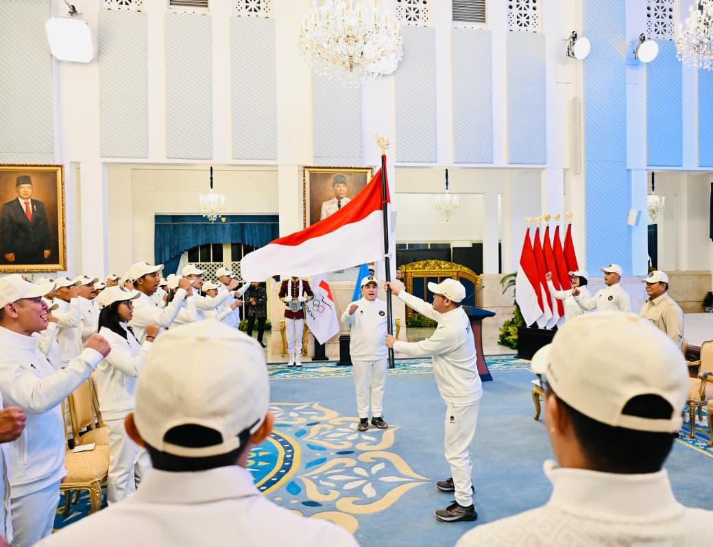 Lepas Atlet ke Ajang SEA Games, Prabowo: Berikan yang Terbaik