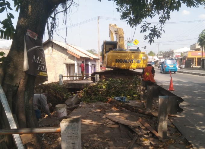Cegah Banjir, Pemkab Bogor Lanjutkan Normalisasi DAS Kali Angke I di Kemang