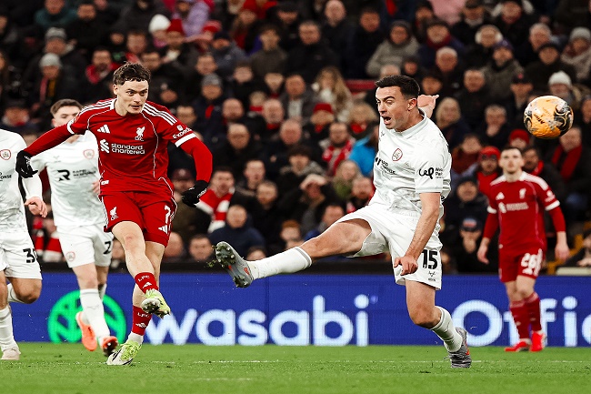 Liverpool Hajar Barnsley 4-1, Melaju ke Putaran 4