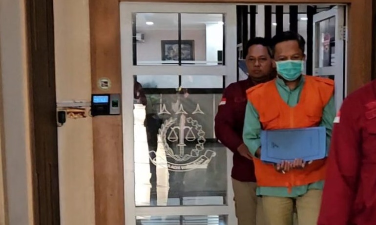 Korupsi Rp237 Miliar, Mantan Pj Bupati Cilacap Dituntut 10 Tahun Penjara
