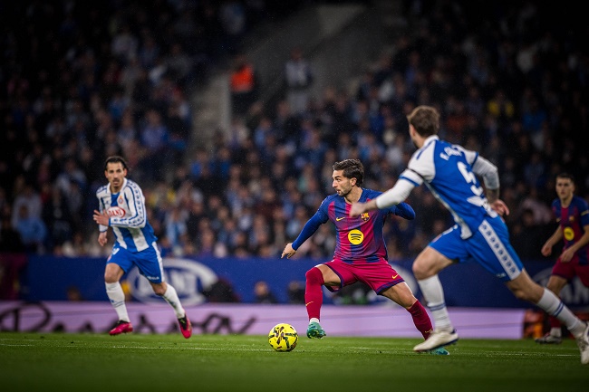 Barcelona Amankan 3 Angka di Markas Espanyol