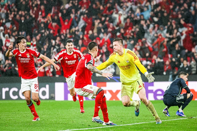 Real Madrid Gagal Amankan Posisi 8 Besar, Kiper Benfica Cetak Gol Dramatis