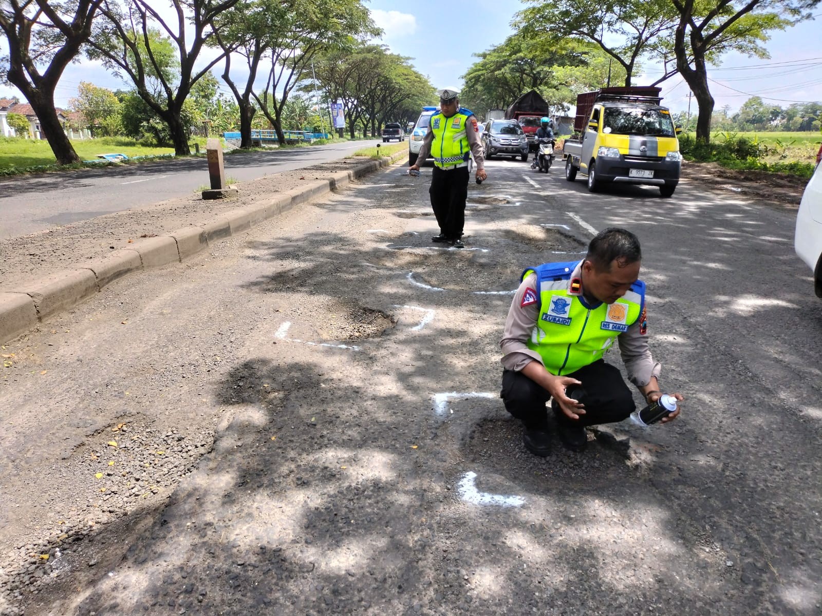 Pemerintah Diminta Gercep Tangani Jalan Berlubang