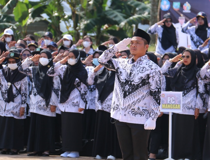 Gaji Guru Harus Naik Tanpa Terhambat Birokrasi
