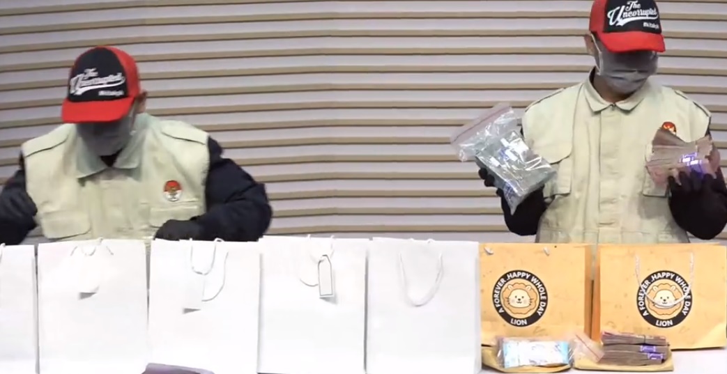 OTT KPK, Bupati Cilacap dan Sekda Jadi Tersangka