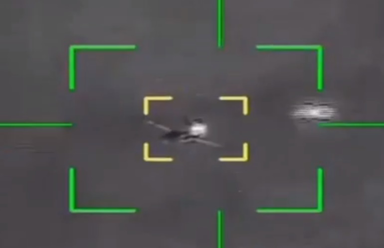 Iran Buru Pilot AS usai Tembak Jet