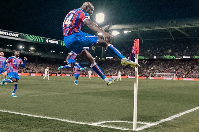 Crystal Palace Hajar Fiorentina 3 Gol Tanpa Balas