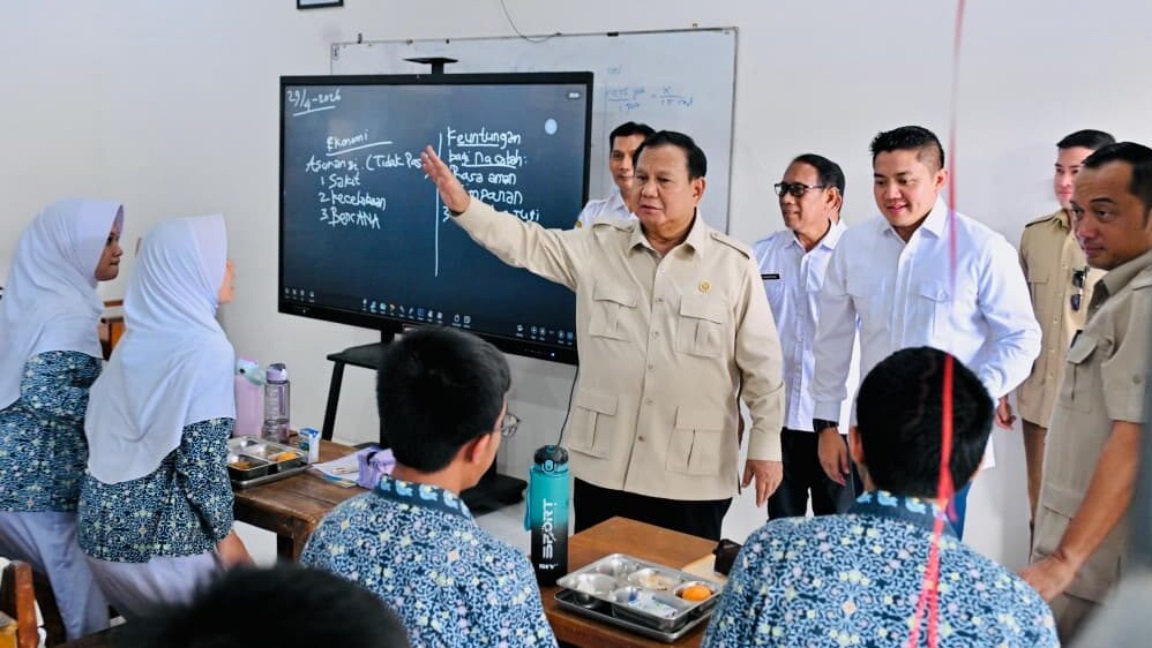 Prabowo Targetkan Perbaikan Ratusan Ribu Sekolah 