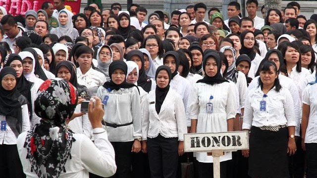 Perlu Tindakan Afirmatif Angkat Guru Honorer Jadi PPPK