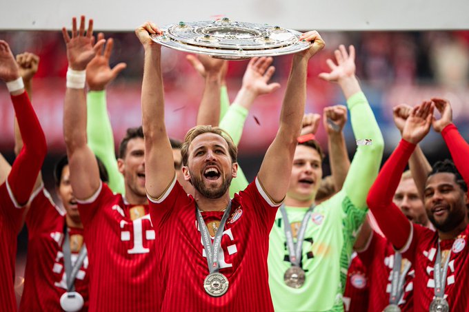 Harry Kane Pecahkan Rekor Gol Robert Lewandowski di Bundesliga