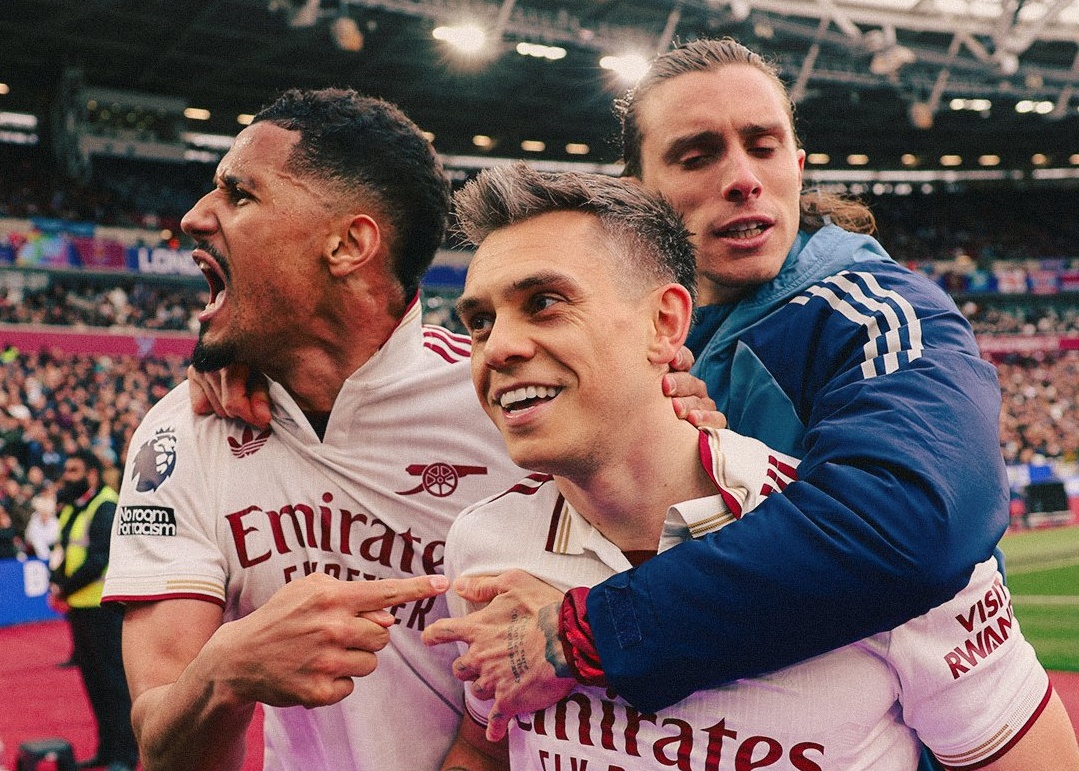 Arsenal Menjauh dari Kejaran Manchester City