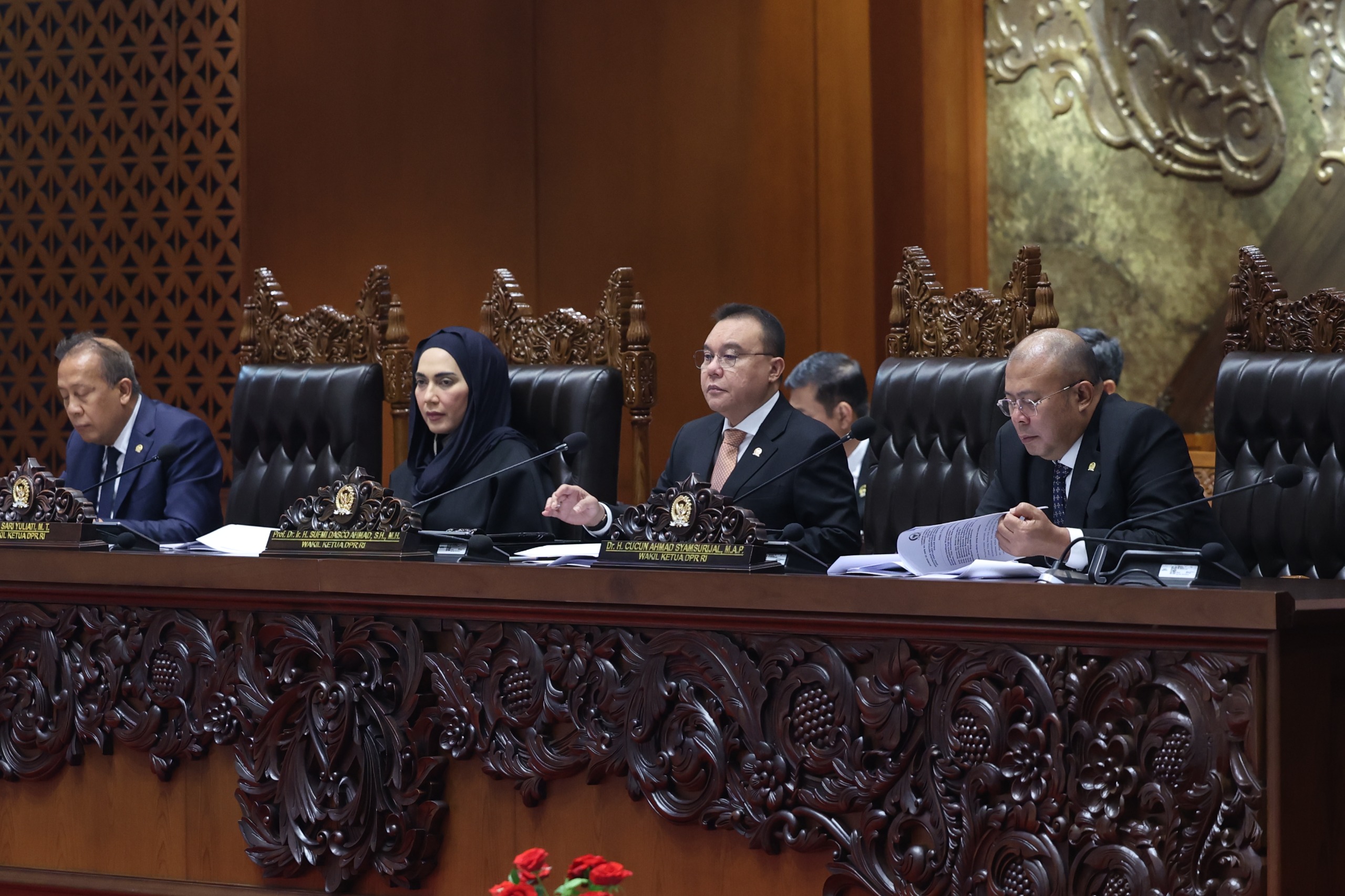 DPR Sahkan RUU Polri, Ada Penyesuaian Ketentuan Batas Usia Pensiun
