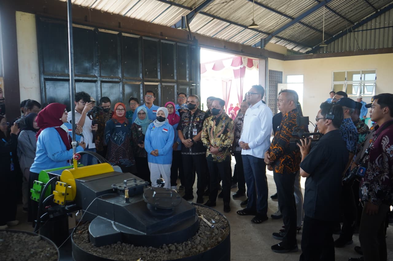 Terapkan Teknologi Prolisis, Ubah Sampah Plastik Jadi Bahan Bakar Petasol