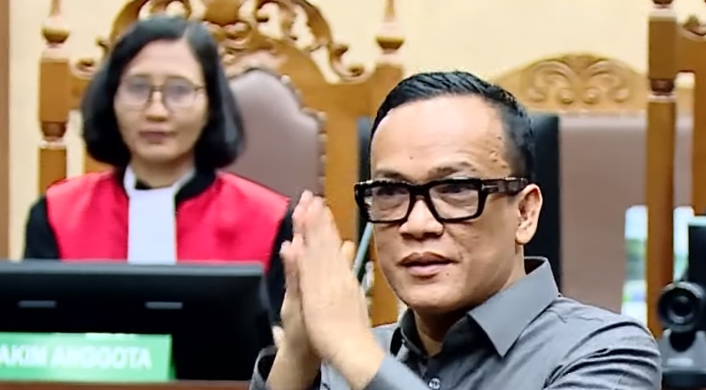 Eks Wamenaker Noel Ebenezer Divonis Penjara 4,5 Tahun