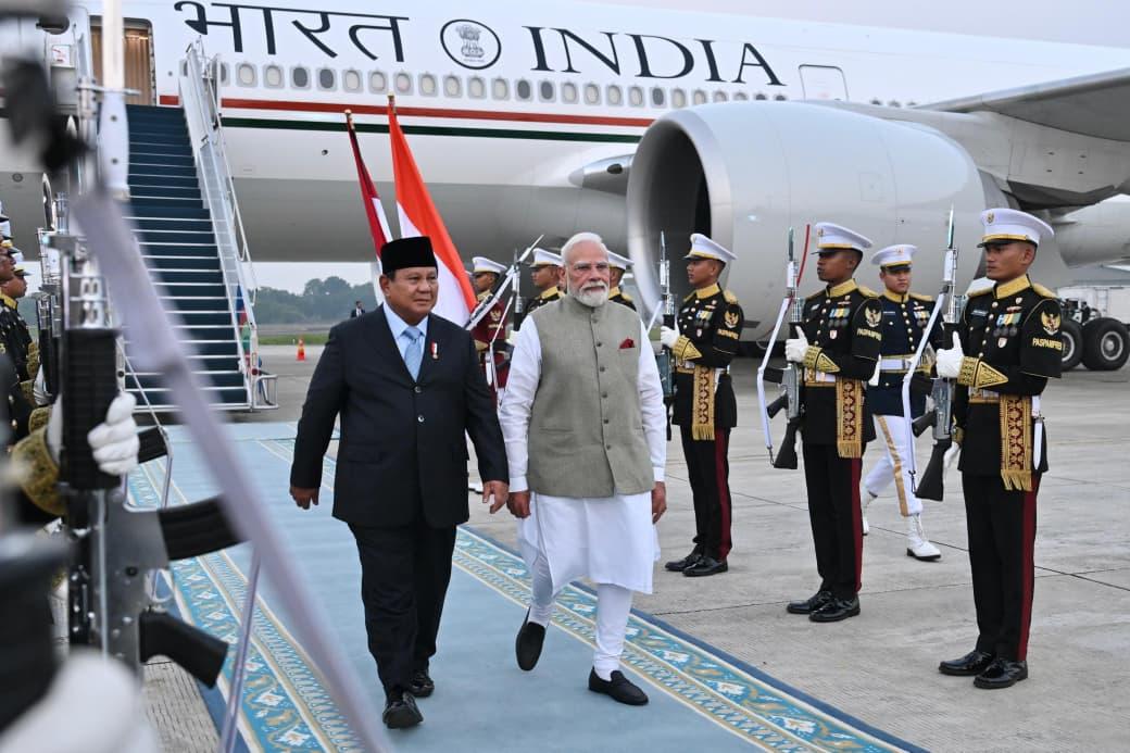 Prabowo Sambut PM Narendra Modi, Perkuat Kemitraan Strategis Indonesia-India