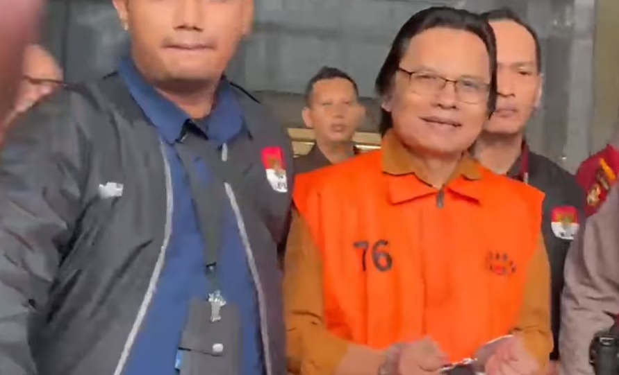 KPK Tahan Eks Sekjen MPR, Diduga Terima Gratifikasi Rp30 Miliar