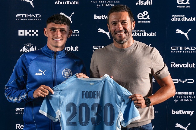 Phil Foden Bertahan di Manchester City hingga 2030