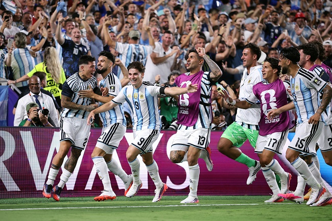 Argentina Tantang Inggris di Babak Semifinal
