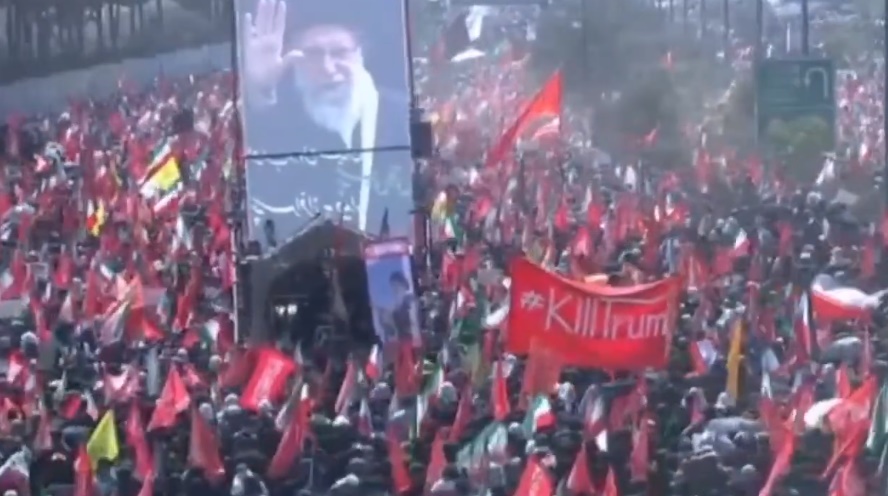 Jutaan Warga Iringi Prosesi Pemakaman Ayatollah Ali Khamenei