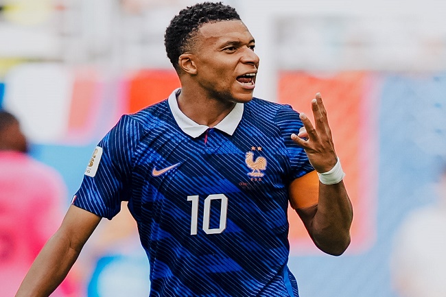 Kylian Mbappe Raih Sepatu Emas, Top Skor Sepanjang Massa Piala Dunia