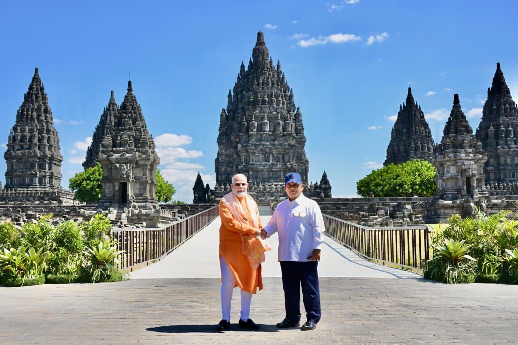 Prabowo dan PM India Narendra Modi Kunjungi Candi Prambanan