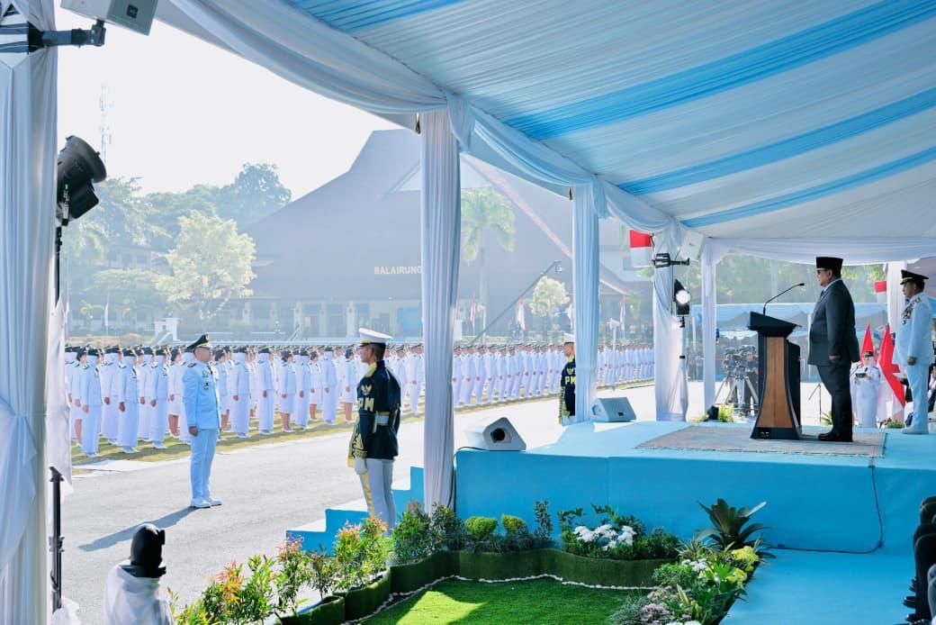 Prabowo Lantik 1.204 Pamong Praja Muda IPDN