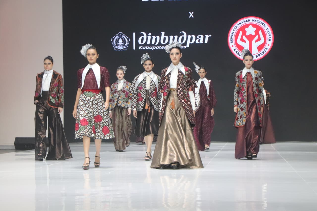 Tampil di Jogja Fashion Week 2026, Batik Salem Brebes Bidik Pasar Nasional