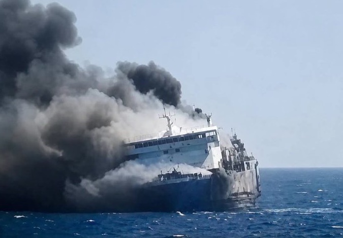 KMP Mutiara Sentosa 2 Terbakar, 41 Korban Masih Hilang