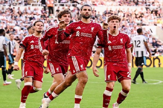 Liverpool-Newcastle Berbagi Angka