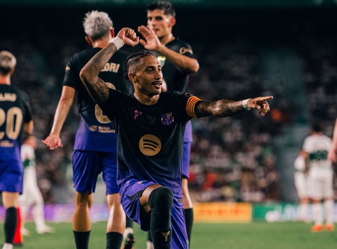 Barcelona Pesta 5 Gol ke Gawang Elche