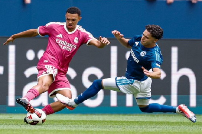 Real Madrid Hajar Schalke 3 Gol Tanpa Balas