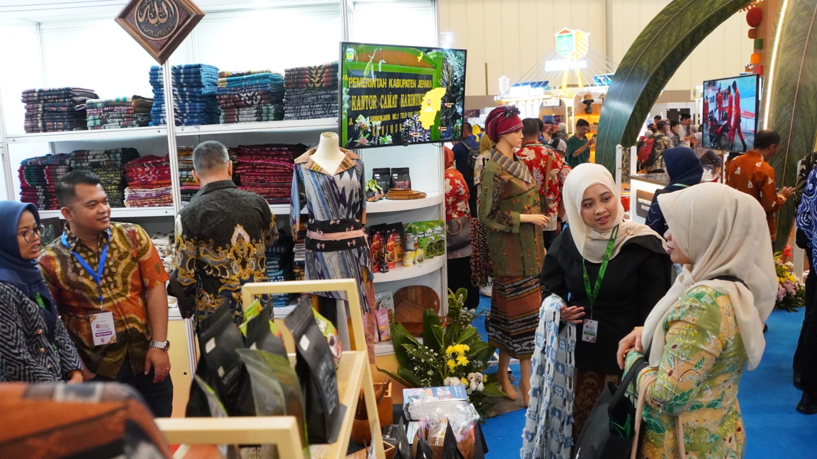 Tenun Troso Jepara Bidik Pasar Luar Jawa