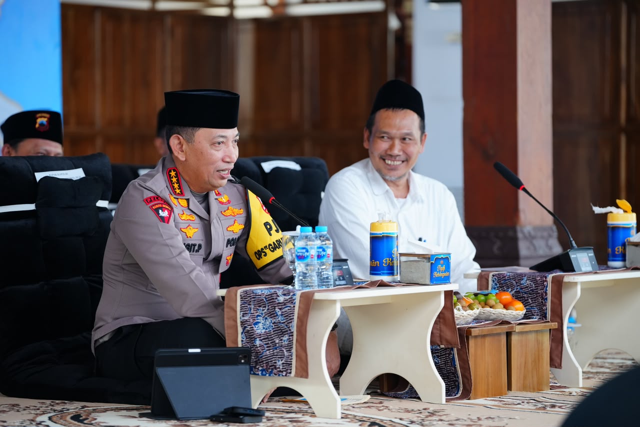 Ngaji Bareng Gus Baha, Kapolri Gaungkan Persatuan