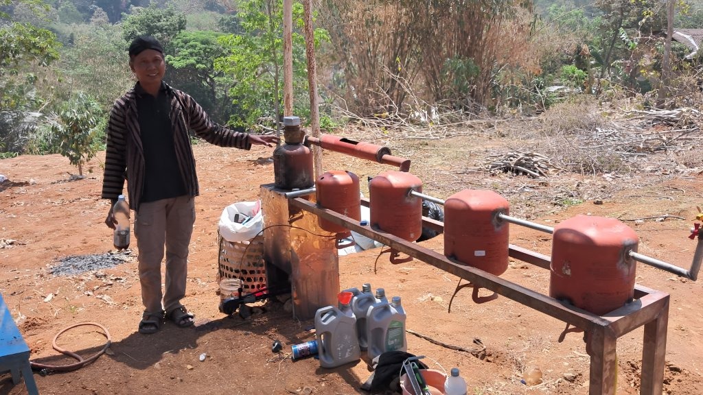Ubah Plastik Jadi Energi Alternatif