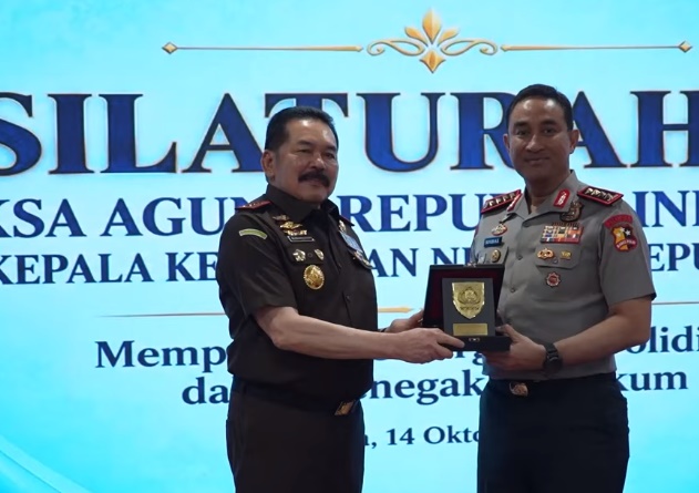 Kapolri Temui Jaksa Agung, Perkuat Koordinasi