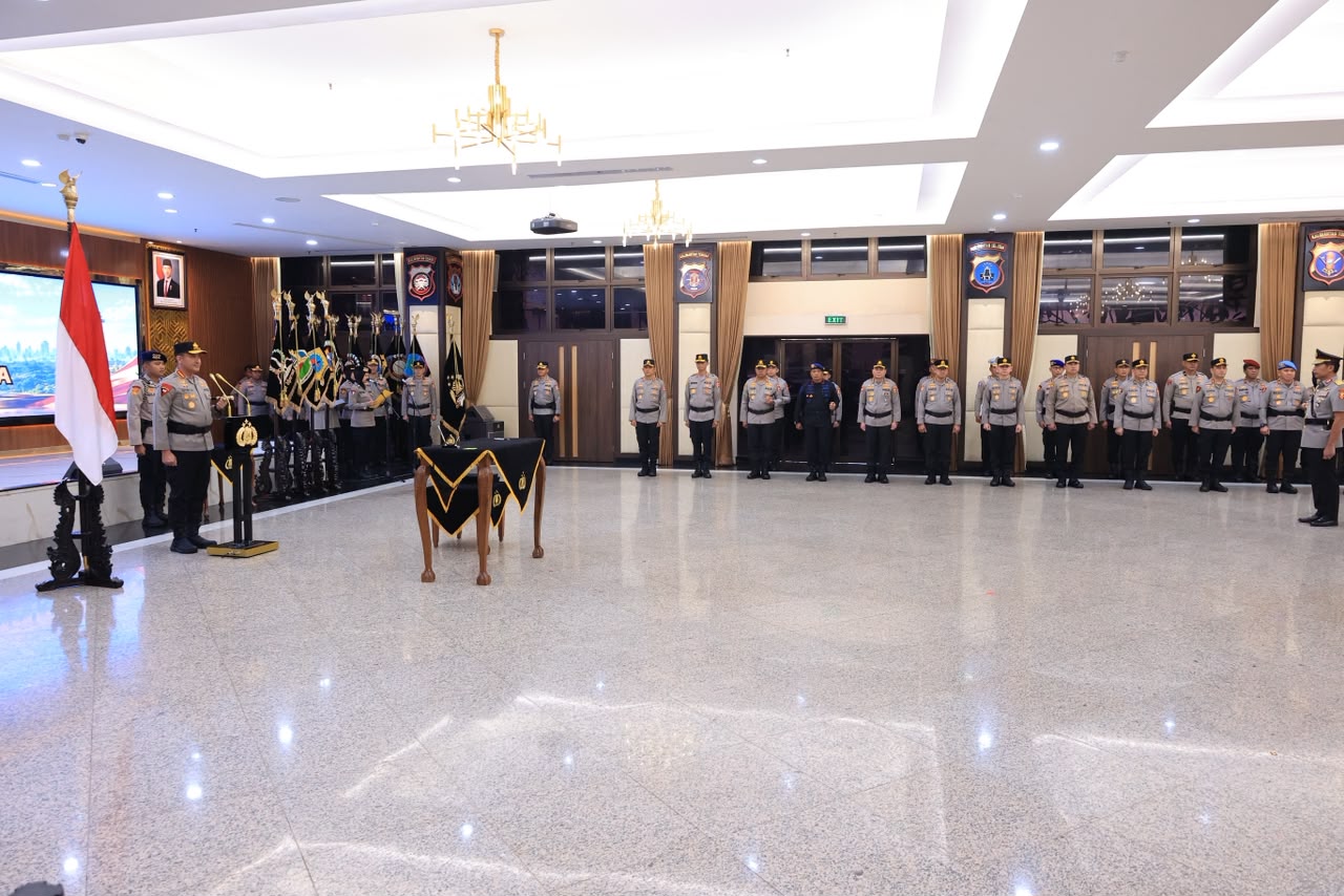 Kapolri Pimpin Sertijab Irwasum dan 4 Kapolda
