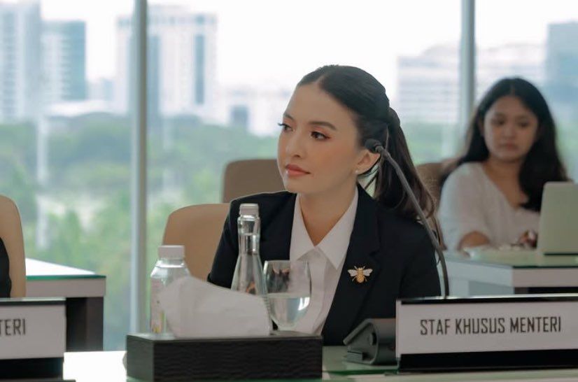Raline Shah Mundur dari Stafsus Menkomdigi